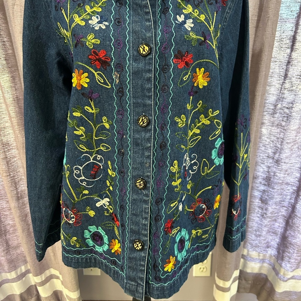 Vintage Gunit Embroidered Denim Jacket - Picture 4 of 8